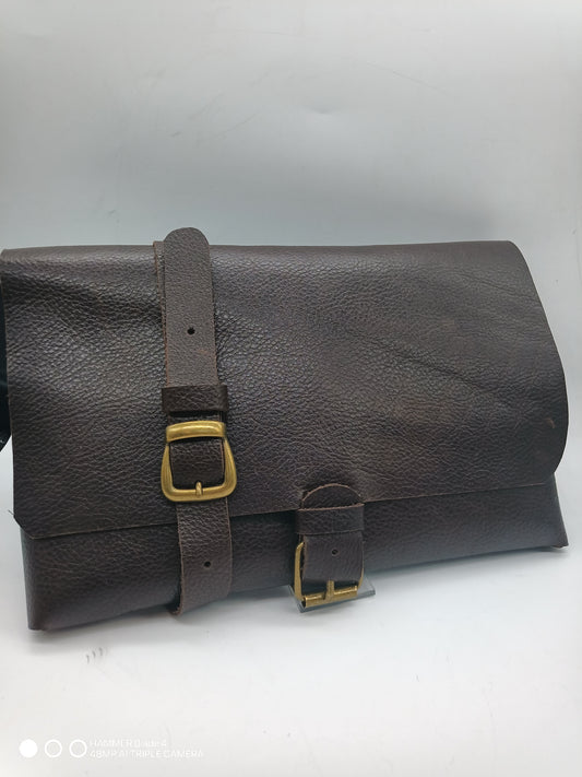 pochette cuir brun